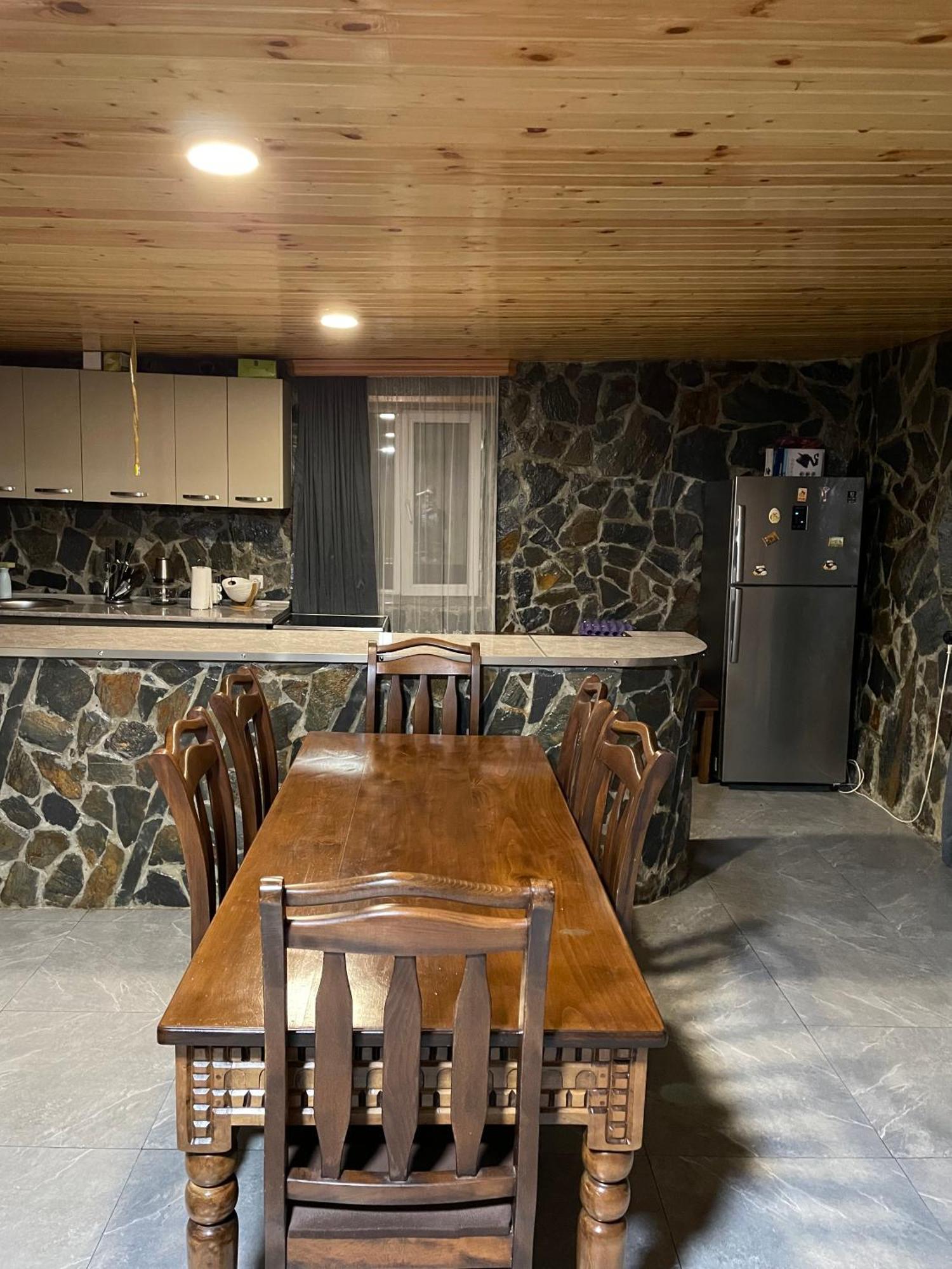 Guesthouse "Megi" Mestia Zewnętrze zdjęcie