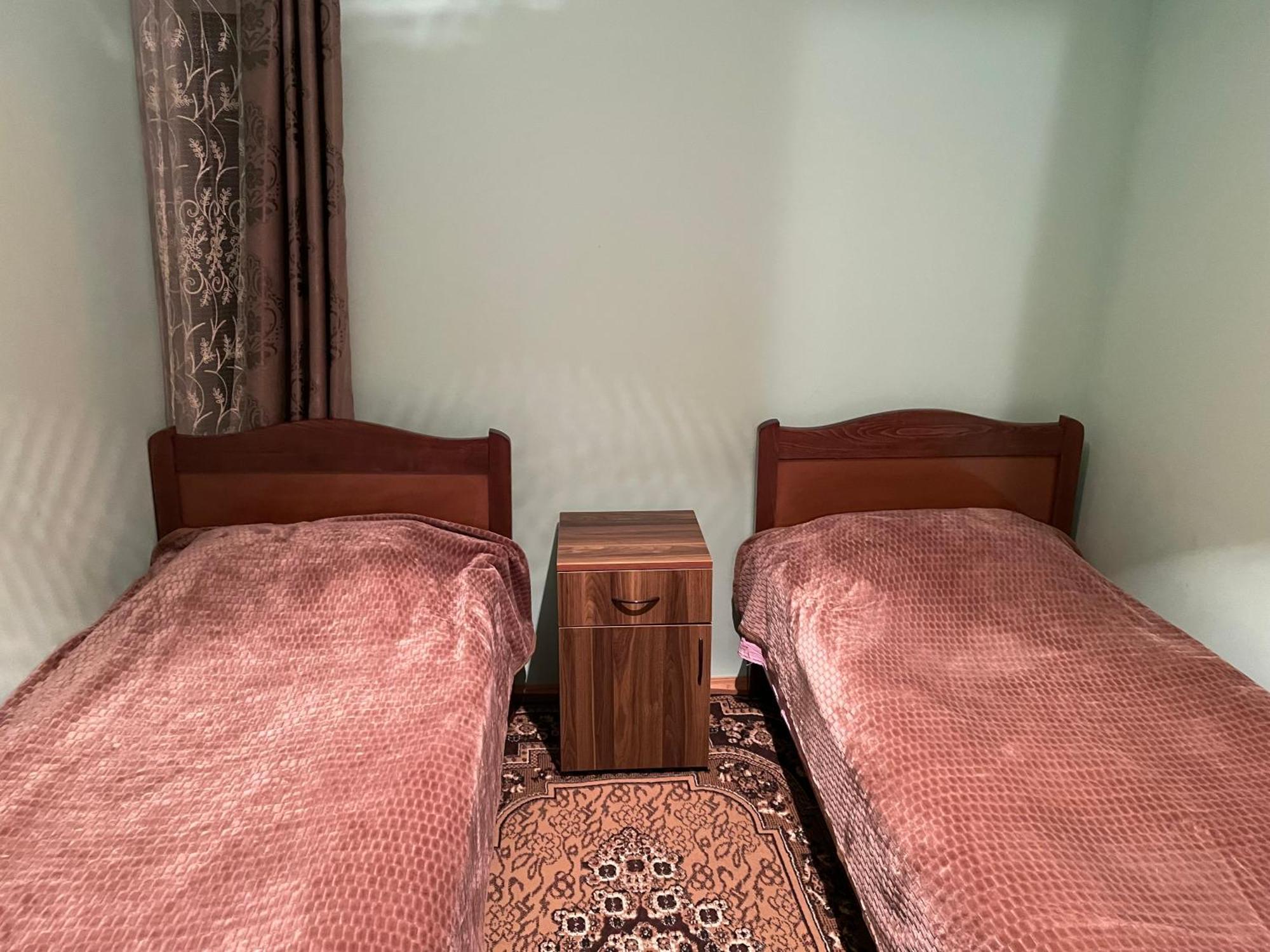 Guesthouse "Megi" Mestia Zewnętrze zdjęcie