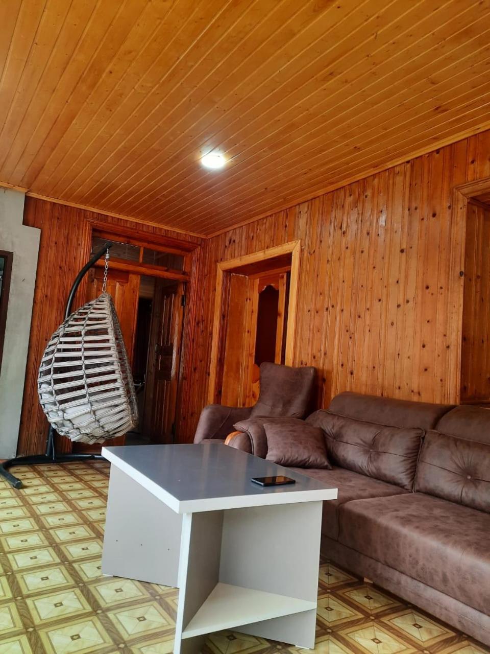 Guesthouse "Megi" Mestia Zewnętrze zdjęcie